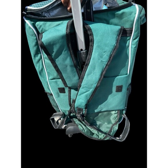 Picnic Essentials 30pc Essential Travel Backpack Plates Green Insulated Cooler - Picture 8 of 11